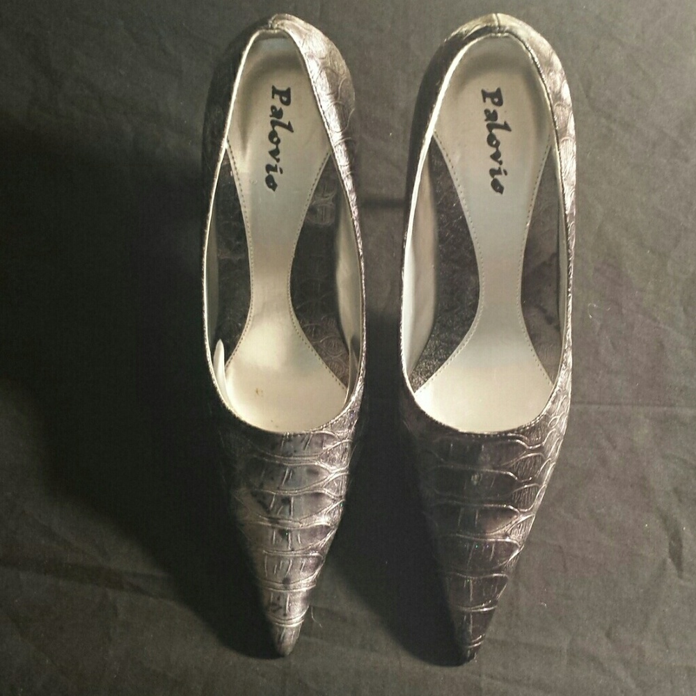 Stiletto heels WITHOUT the height!!